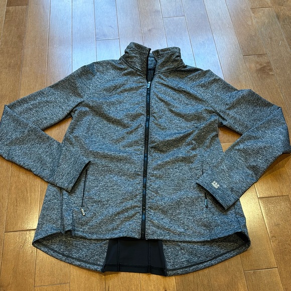 Victoria’s Secret Sport Zip-up in Medium - Picture 1 of 5